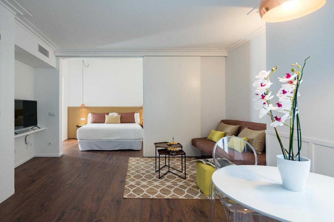 Divina Suites Hotel Boutique - Adults Only Ciutadella  Extérieur photo